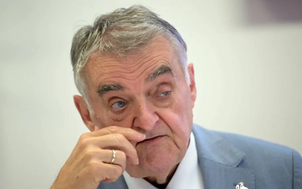 was hat herbert reul am linken aug